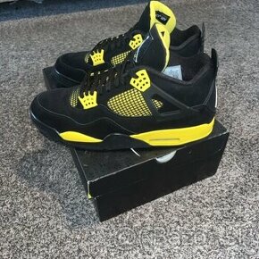 Air Jordan 4 Black and yellow