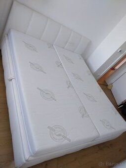 Predam manzelsku postel 180x200, v cene matrace a rosty