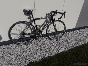 TREK MADONE 5.2