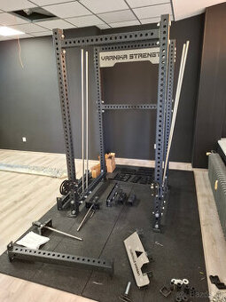 NOVÝ HALF RACK VARNIKA STRENGTH - nepoužitý 1ks
