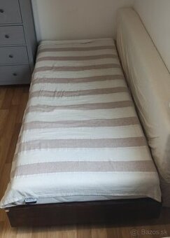 Ručne robená posteľ s matracom 90x200, výborný stav