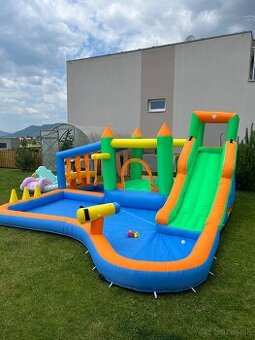 Skakaci hrad pre deti