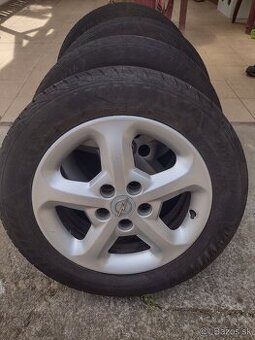 Pneumatiky na diskoch Opel