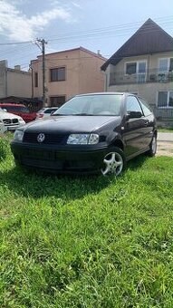 Volkswagen Polo 1.0 benzín