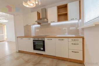 Výnimočný 4-izbový byt s balkónom, 85 m², Radničné nám., Dun
