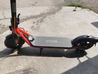 Elektricka kolobezka Ninebot by Segway D38S