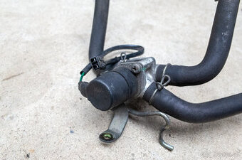 Honda CBR600 F4i (2001–2006) – EGR vzduchový ventil