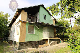 ZNÍŽENÁ CENA - NA PREDAJ - Veľký Rodinný dom Sokolovce