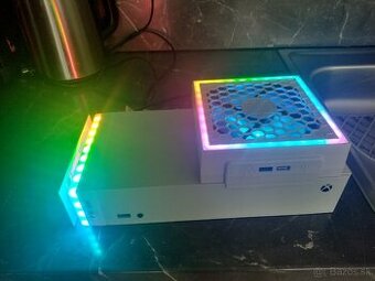 Predám Xbox series S - 1