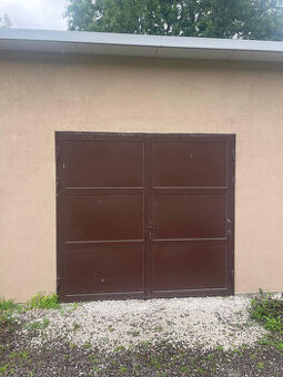 Predam garaz v Novakoch - 1