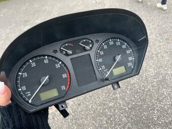 Budíky/tachometer Fabia 1