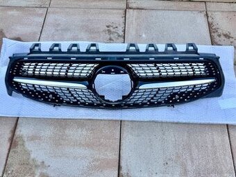 Mercedes benz CLA (c118) predná maska - Amg line