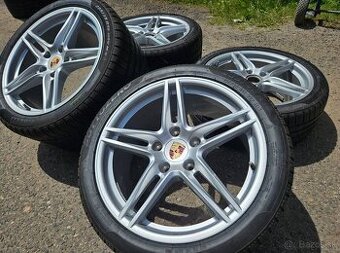 zimní Alu kola originál Porsche 991 Carrera C4 5x1