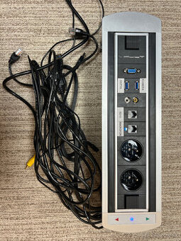 Elektrický otočný plug box