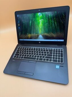 Notebook HP ZBook i5-7300U / 16GB RAM / 256GB SSD + 500G HDD