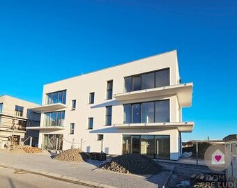 3i. BYT S VLASTNÝM TEP. ČERPADLOM + KLIMATIZÁCIA A EXTERIÉRO