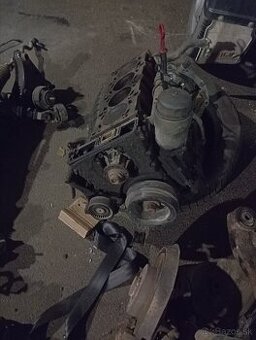 Blok motora BMW e46 m43b19