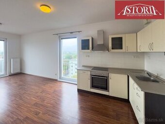 Bright 3 - room Apartment with 2 Balconies | Walking Distanc