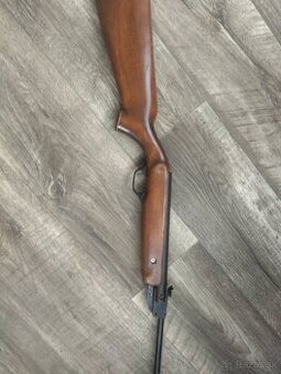 Vzduchová puška iz22