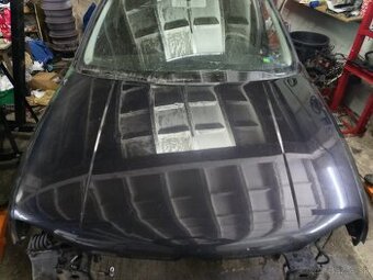 Kapota Volkswagen golf 4