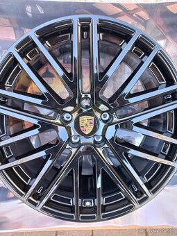 Porsche Cayenne E3 II 9YA nové 22" ráfky Turbo 9Y0601025