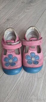 Dievčenské sandálky veľ.21