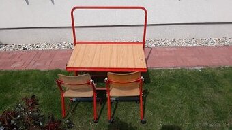 Darujem detsky stolik s nadstavitelnou vyskou