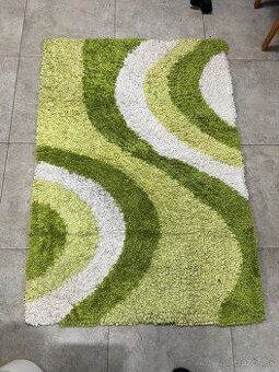 Zelený koberec 120 x 170 cm