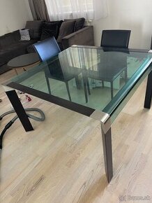 Predam Benatsky sklenený stôl - znižená cena do 1.9.