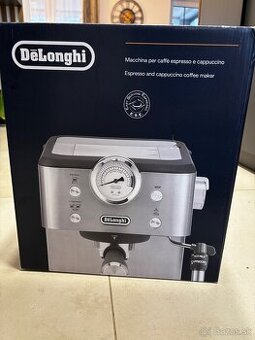 Kavovar Delonghi