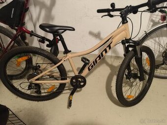 Giant Talon 24 Disc – juniorský horský bicykel 24", ako nov