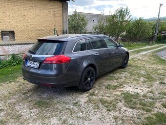 Rozpredam opel insignia sport tourer 2.0 cdti  118kw
