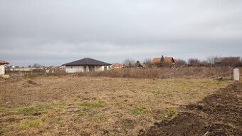 Ponúkame na predaj pozemok v obci Rastislavice.