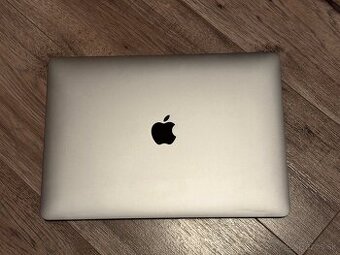 MacBook Pro 13” (2017) – Space Gray | 320 €
