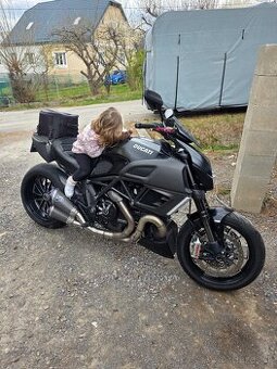 Ducati diavel 1200