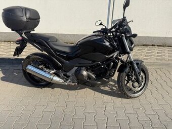 Predám Hondu NC750S, automat, TOP STAV