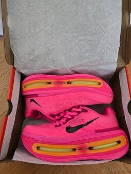 Nike Vomero Premium Dámske Bežecké Tenisky, Veľkosť EUR 39