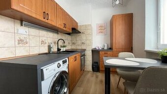 Prenájom 2-izbový byt s balkónom Martin – Podháj (41m2)