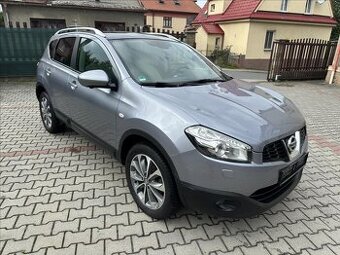 Nabízíme Nissan Qashqai 2.0 104kW 2012 94854km 4x4 AUTOMAT T