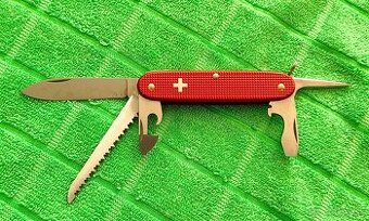 VICTORINOX FARMER ALOX OLD CROSS