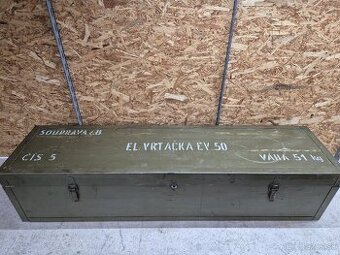 Vŕtačka tesárska