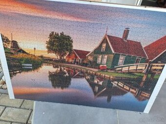 Predám 2 ks zasklené puzzle.