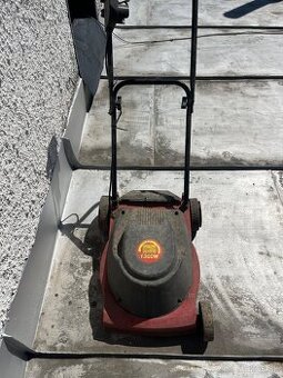 Elektrická kosačka 1300 W