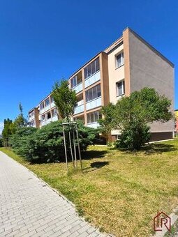 IMPULZ REAL: 4-izbový byt vo Veľkom Šariši, 77 m²