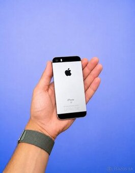 iPhone SE…