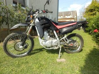 Predam Yuki Enduro 250 s tp špz
