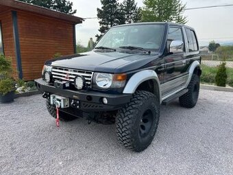 Mitsubishi Pajero 3.5 GLS A/T AB A/C LED