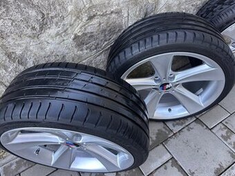 R19 235/35 nokian