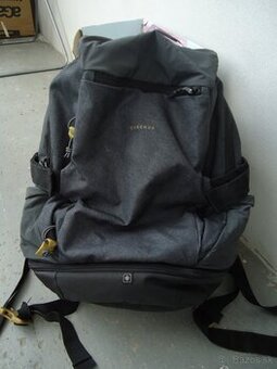 Mestský/ volnočasový batoh Quechua, 30l, izotermický