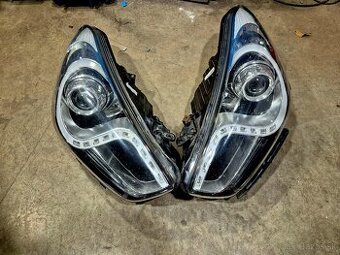 Hyundai i40 predne svetla (2012-2015) xenonove 10 pin
